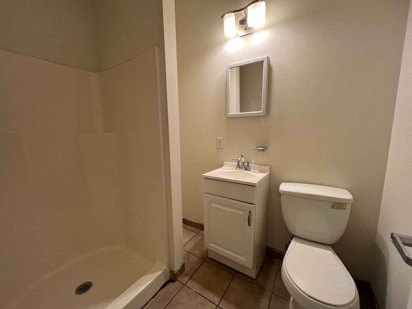 Philadelphia Apartment: 1926 North 17th Street