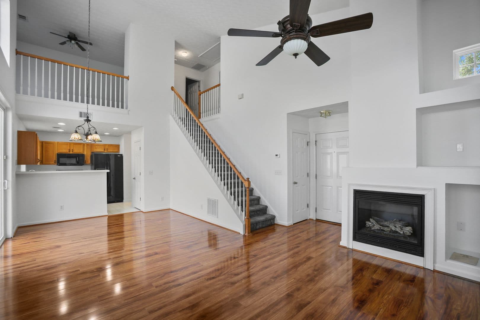 Woodstock House: 308 West Oaks Trail