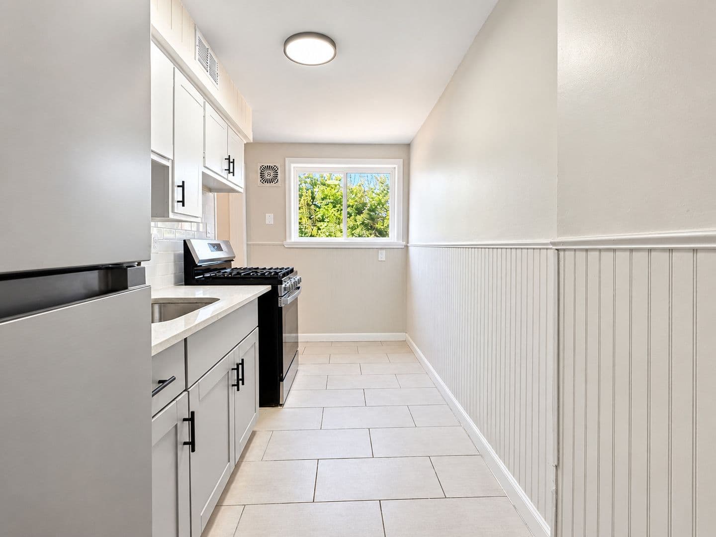 Folcroft House: 730 Taylor Dr