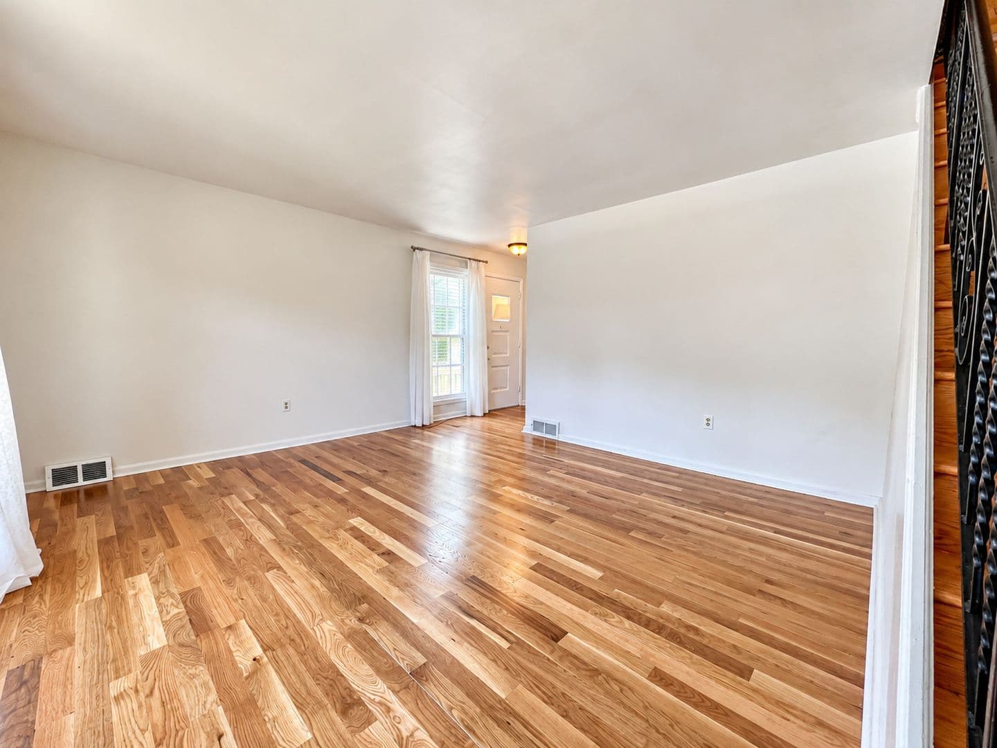 Bryn Mawr House: 238 Bailey Road