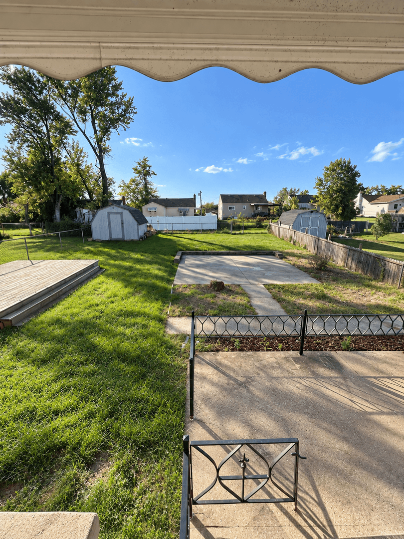 North Versailles House: 507 Oakhurst Avenue