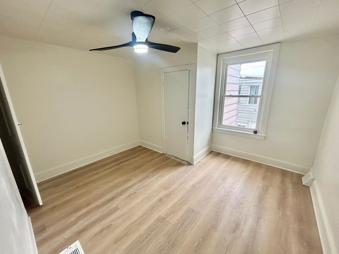 Philadelphia Townhome: 2644 Tilton St