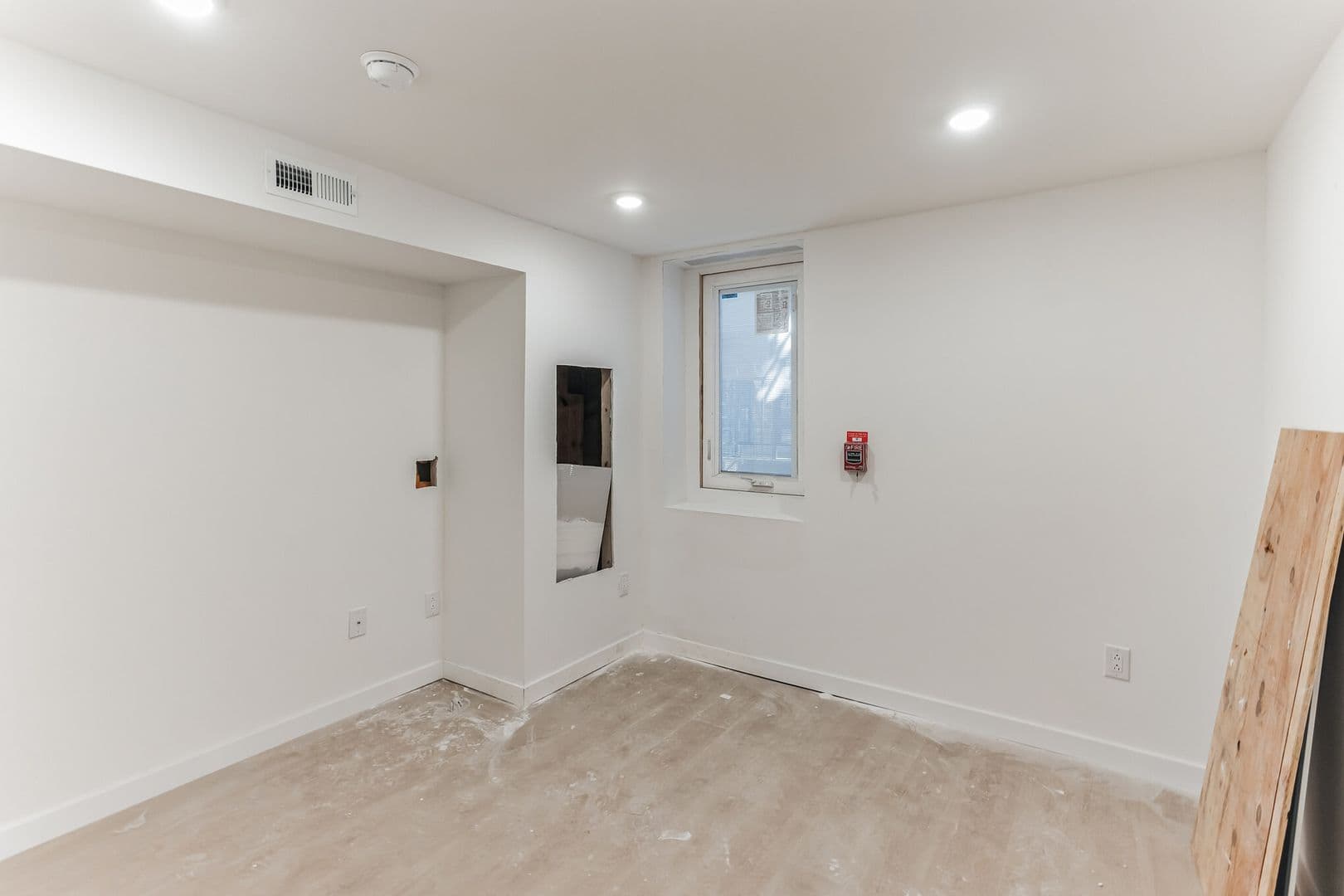 Philadelphia Apartment: 812 Holly St