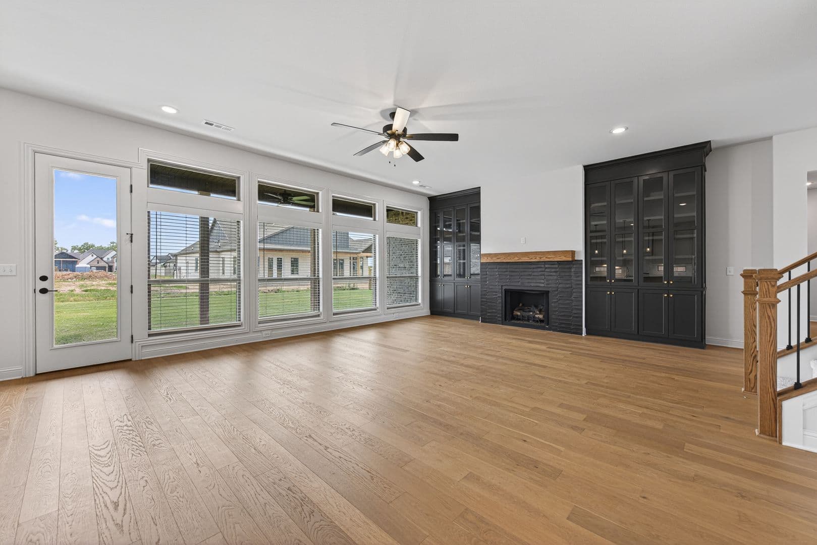Bentonville House: 8900 W Comet Dr