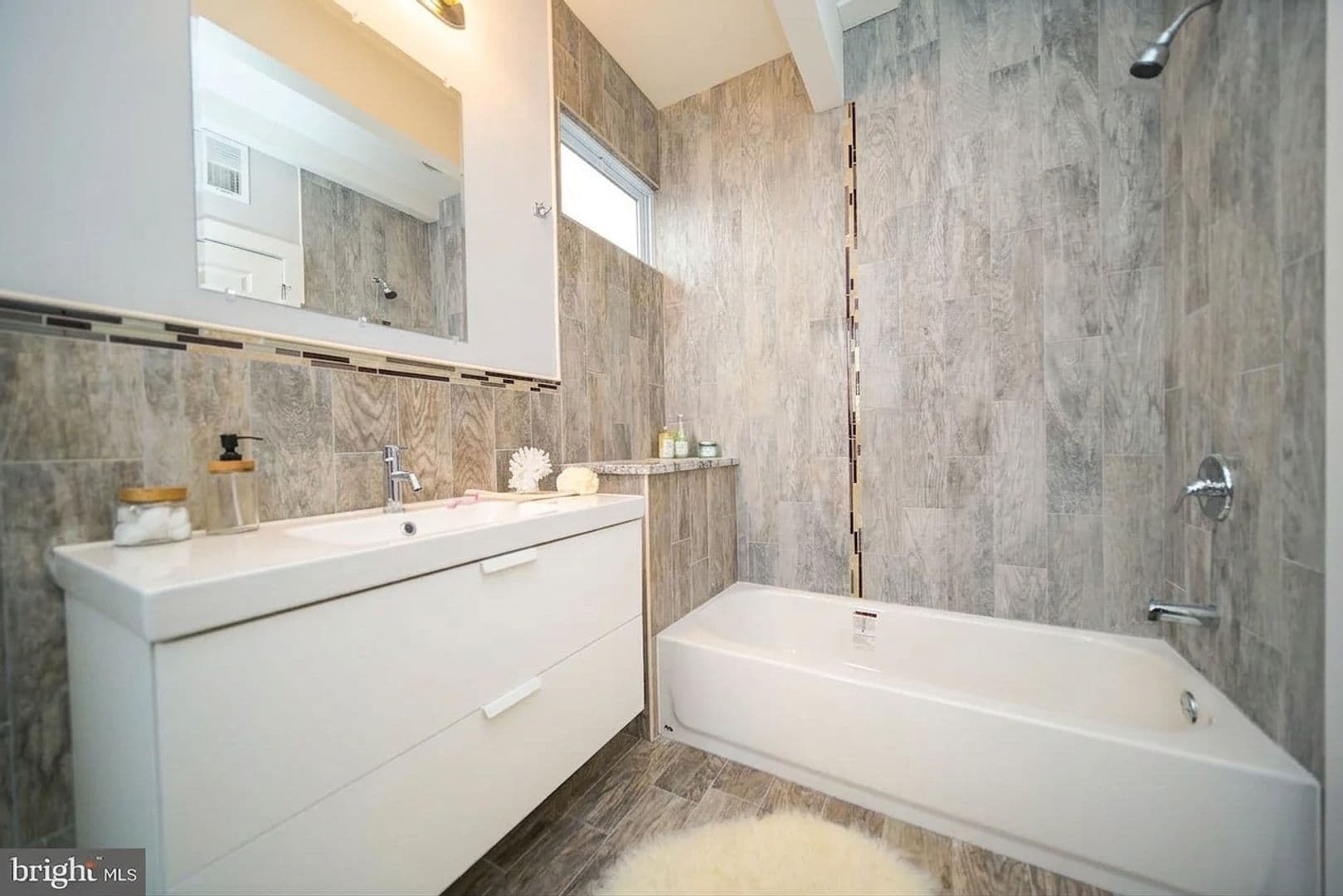 Philadelphia House: 2618 Jasper Street