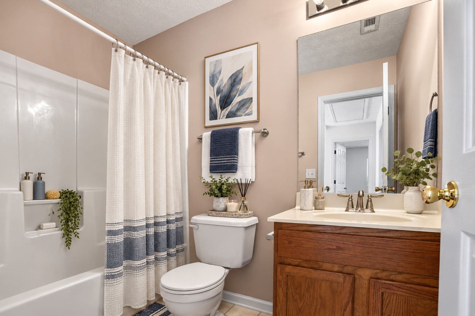 Woodstock House: 308 West Oaks Trail