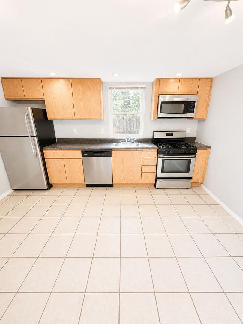 Pittsburgh House: 152 South 17th Street