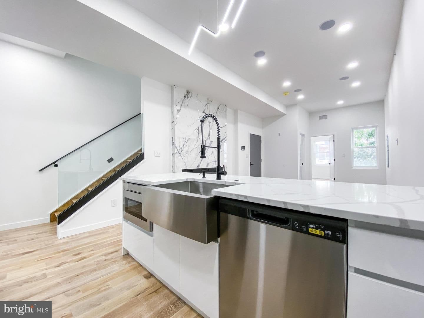Philadelphia Apartment: 1537 N 33rd St