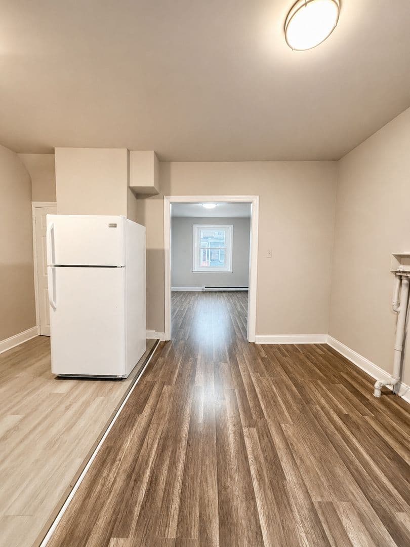 Philadelphia House: 5915 Irving Street