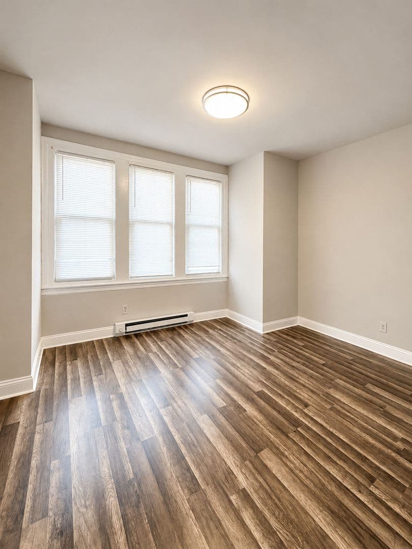 Philadelphia House: 5915 Irving Street