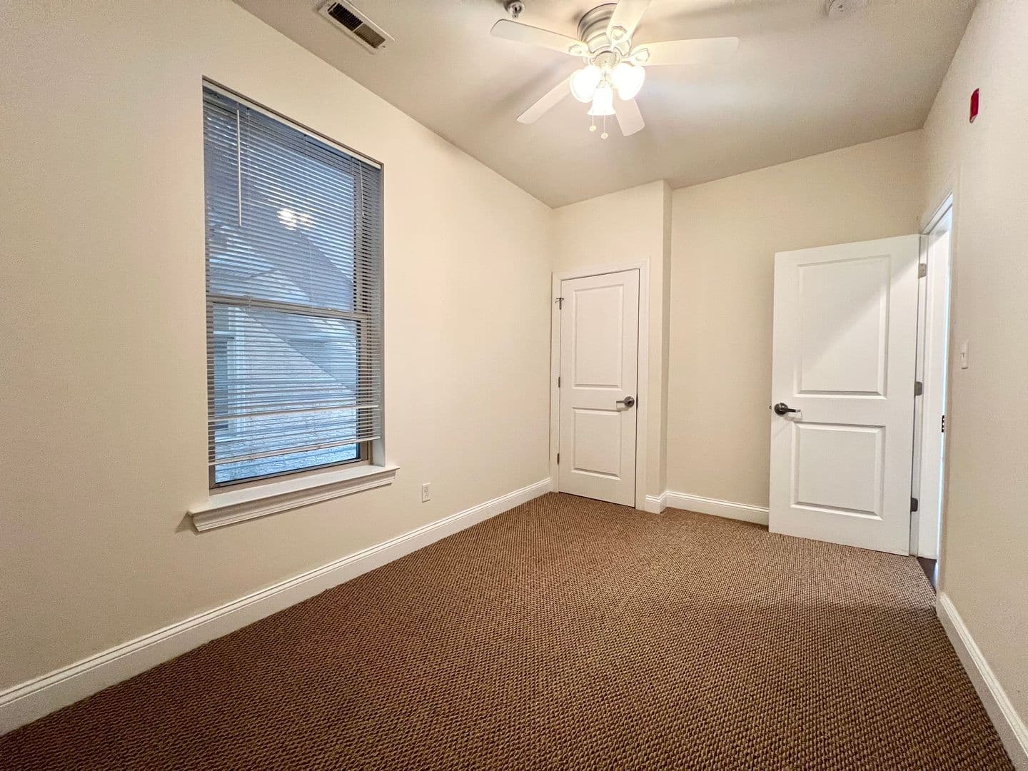 Philadelphia Apartment: 1928 North 17th Street