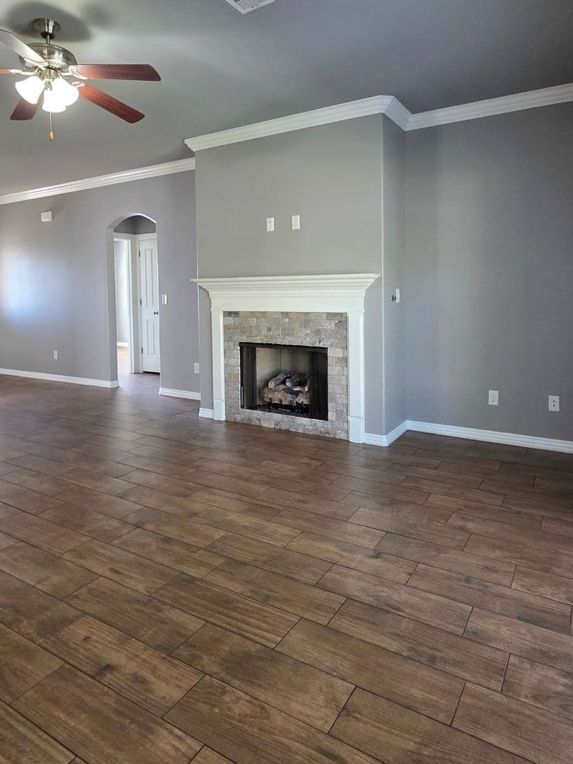 Rogers House: 2203 West Margaret Street