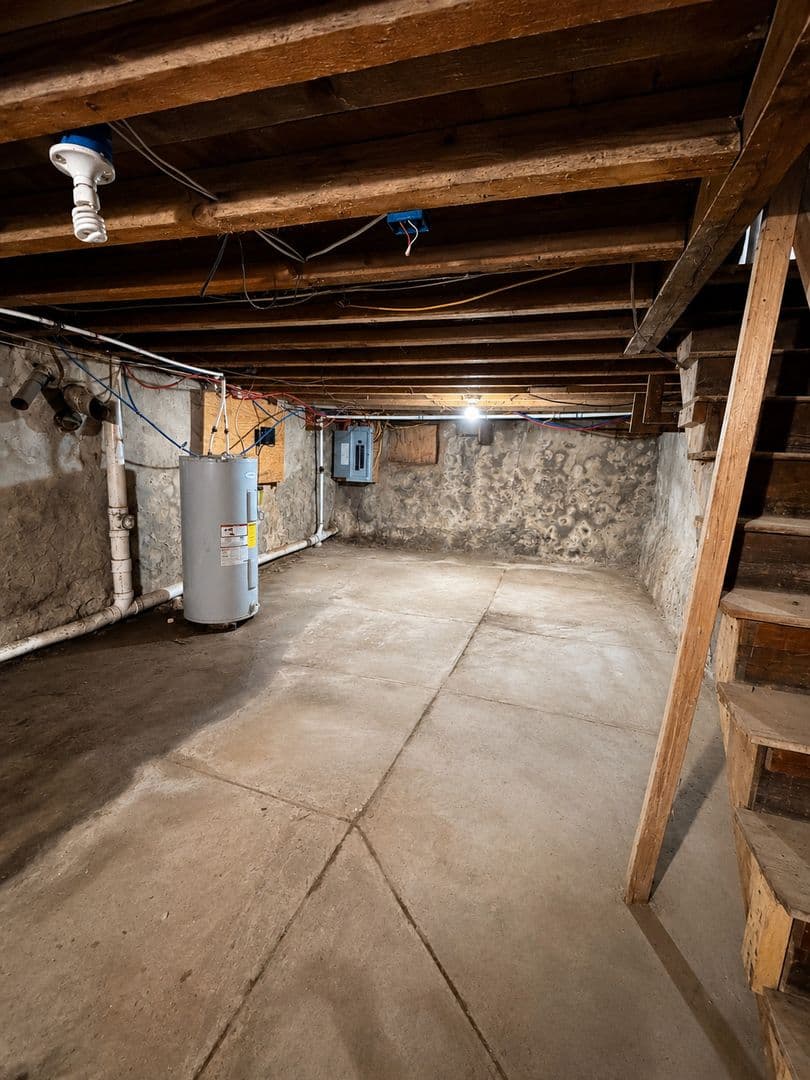 Philadelphia House: 5915 Irving Street
