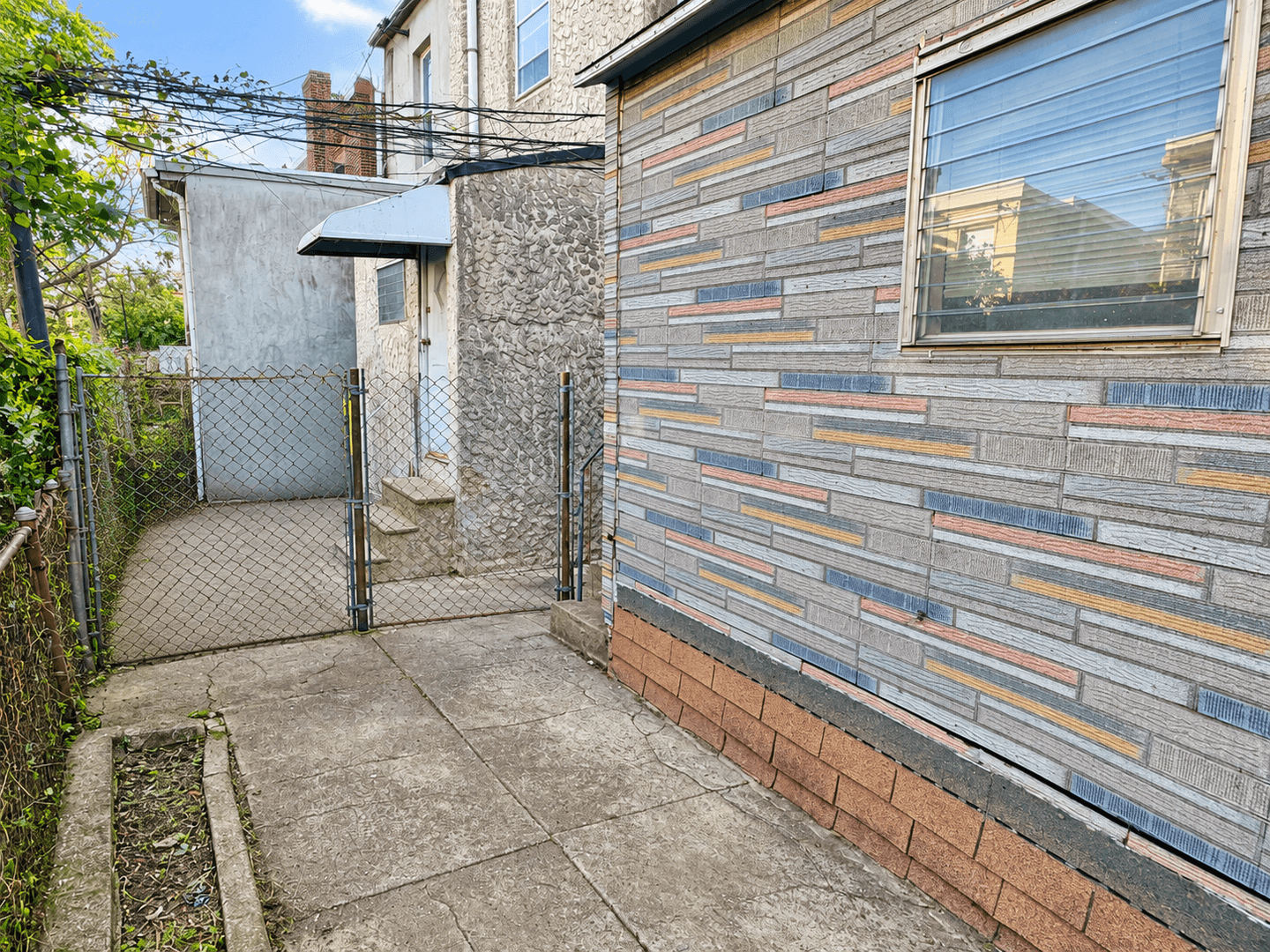 Philadelphia House: 4033 North Franklin Street