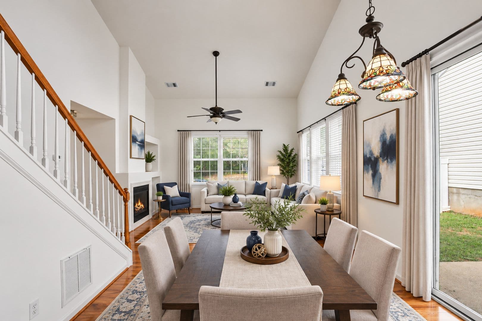 Woodstock House: 308 West Oaks Trail