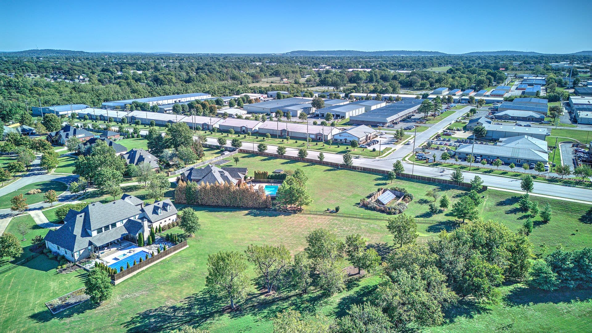 Springdale House: 6482 Wells Cir
