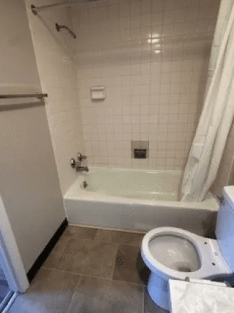 McKees Rocks Apartment: 321 Ella Street