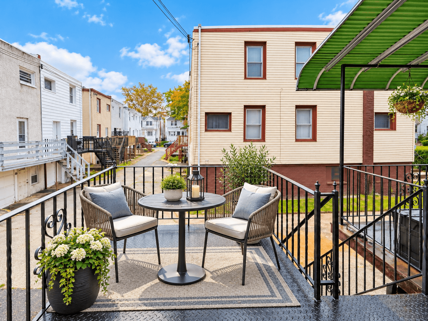 Yeadon House: 174 Fairview Ave