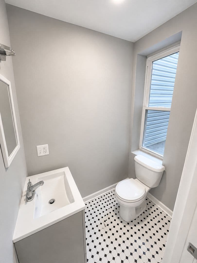 Philadelphia House: 1753 S Taylor St