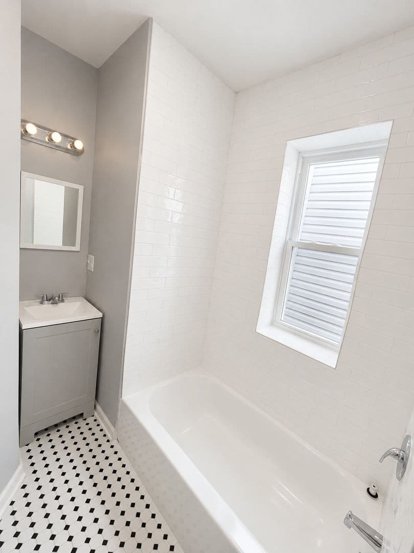Philadelphia House: 1753 S Taylor St
