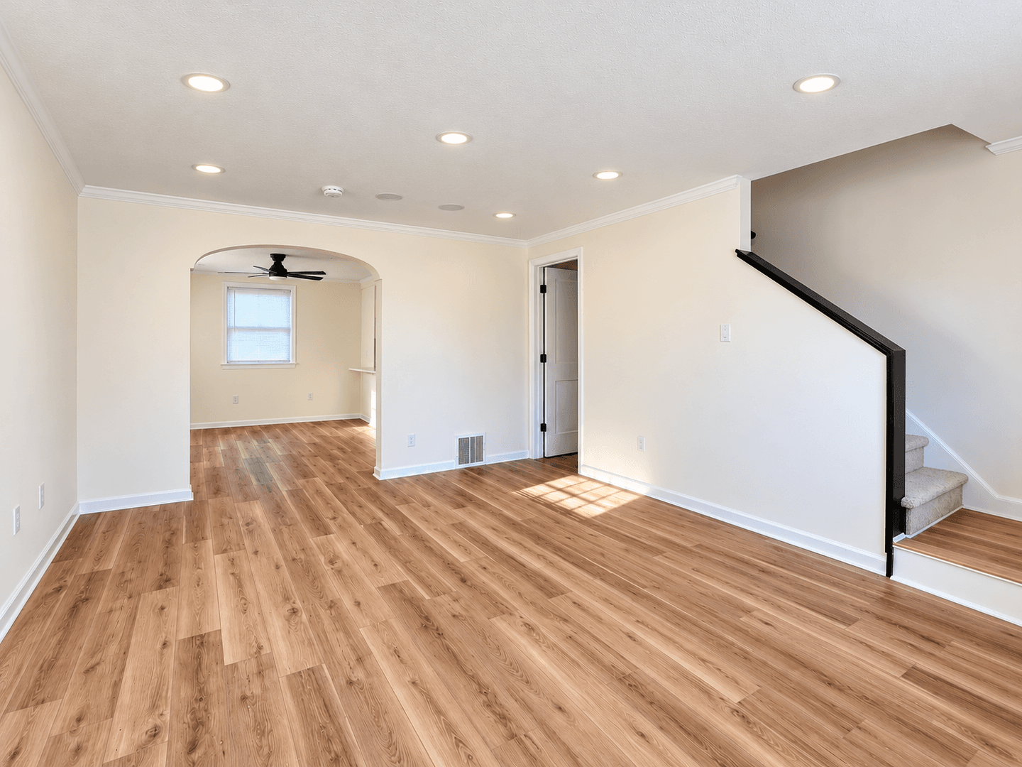 Holmes House: 329 Holmes Rd