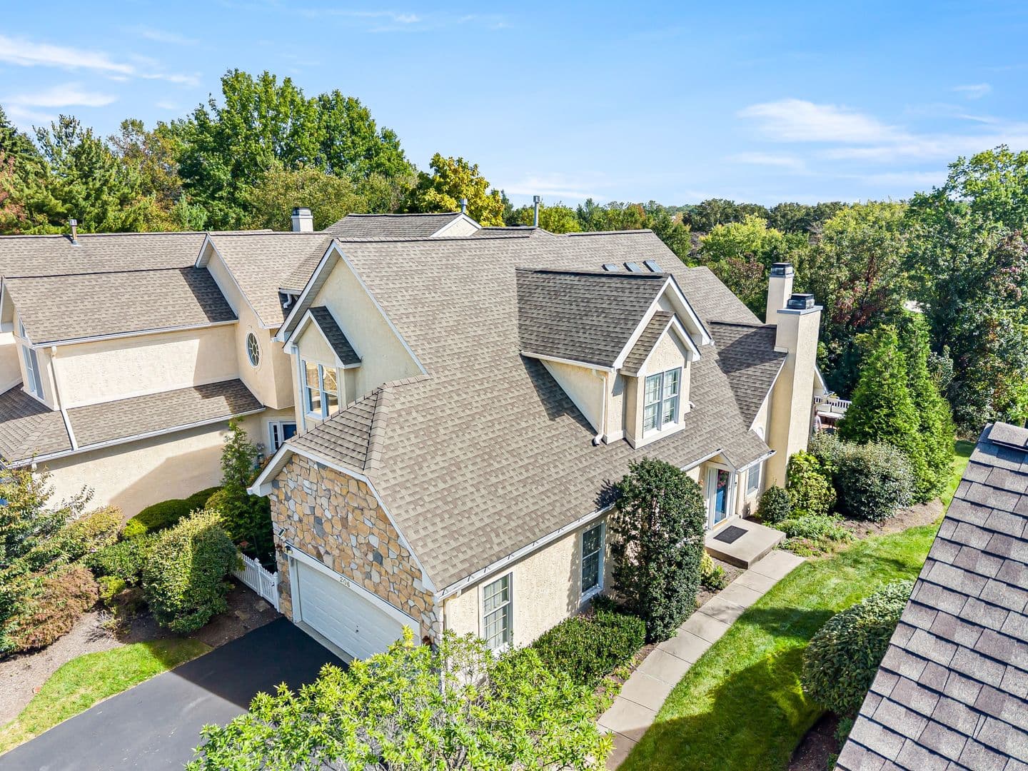 Blue Bell House: 206 Saint Andrews Ct