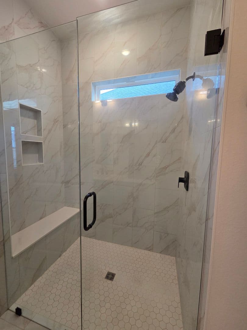 Rogers House: 5912 S 41st St
