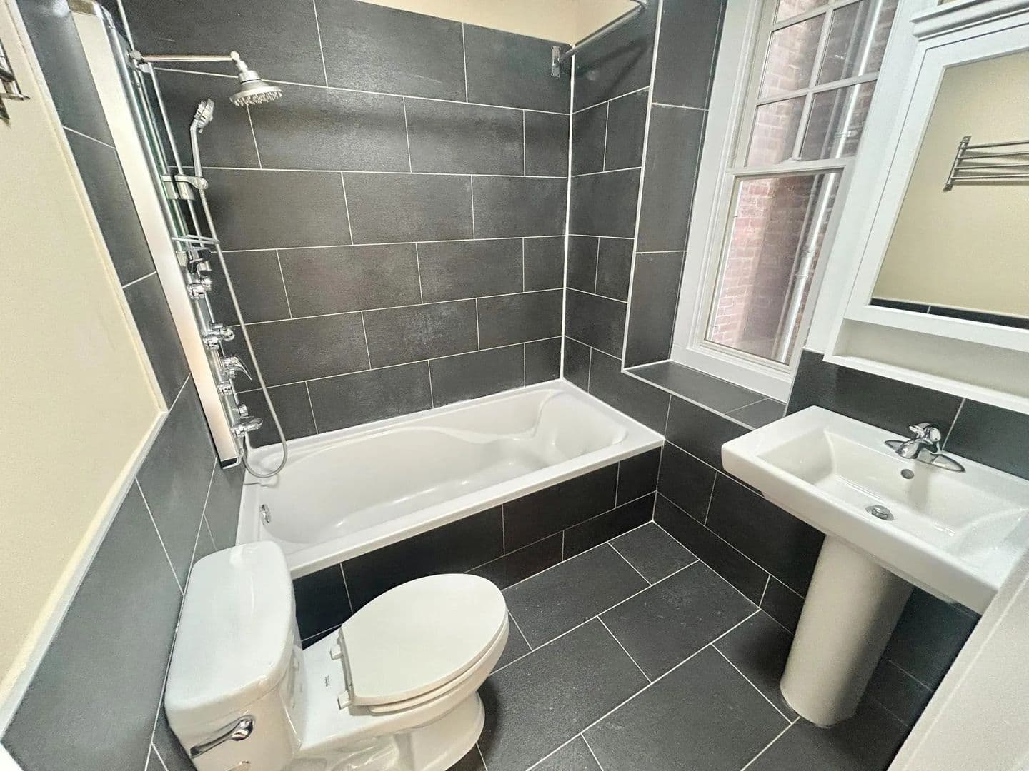 Philadelphia Apartment: 319 W Chelten Ave