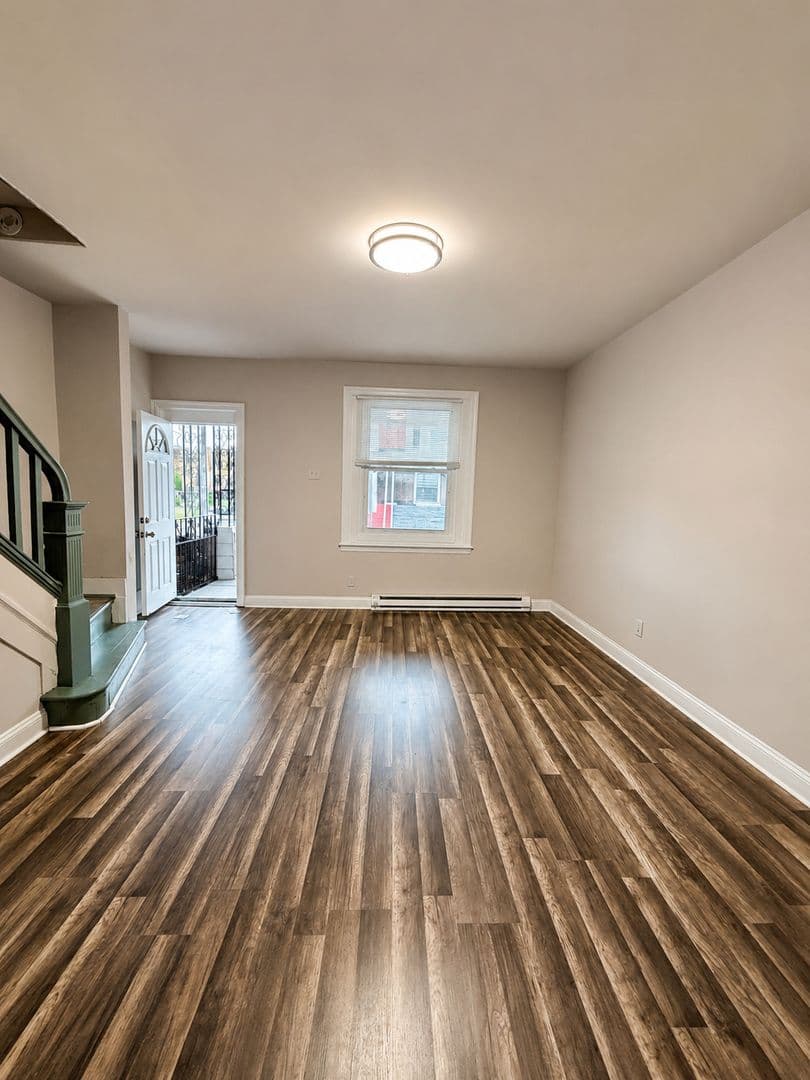 Philadelphia House: 5915 Irving Street