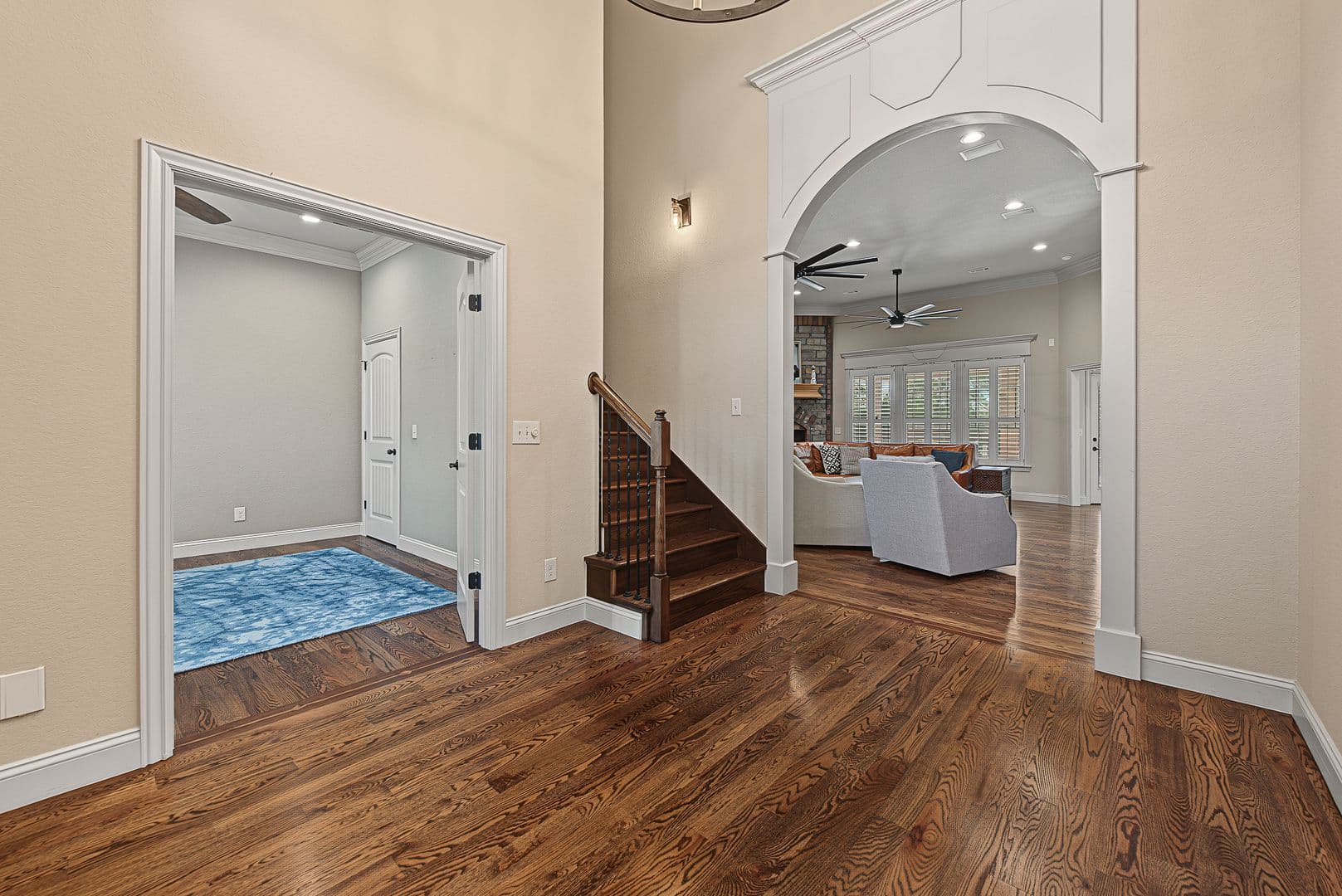 Springdale House: 6482 Wells Cir