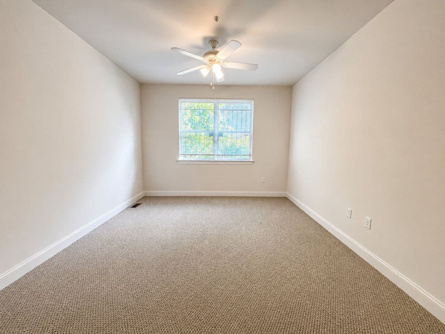 Philadelphia Apartment: 1922 N 17th St