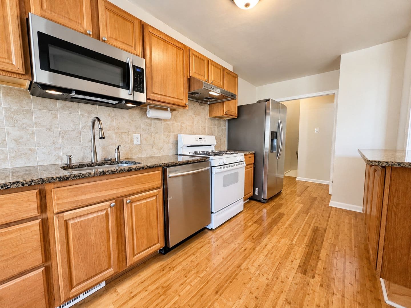 Bryn Mawr House: 238 Bailey Road