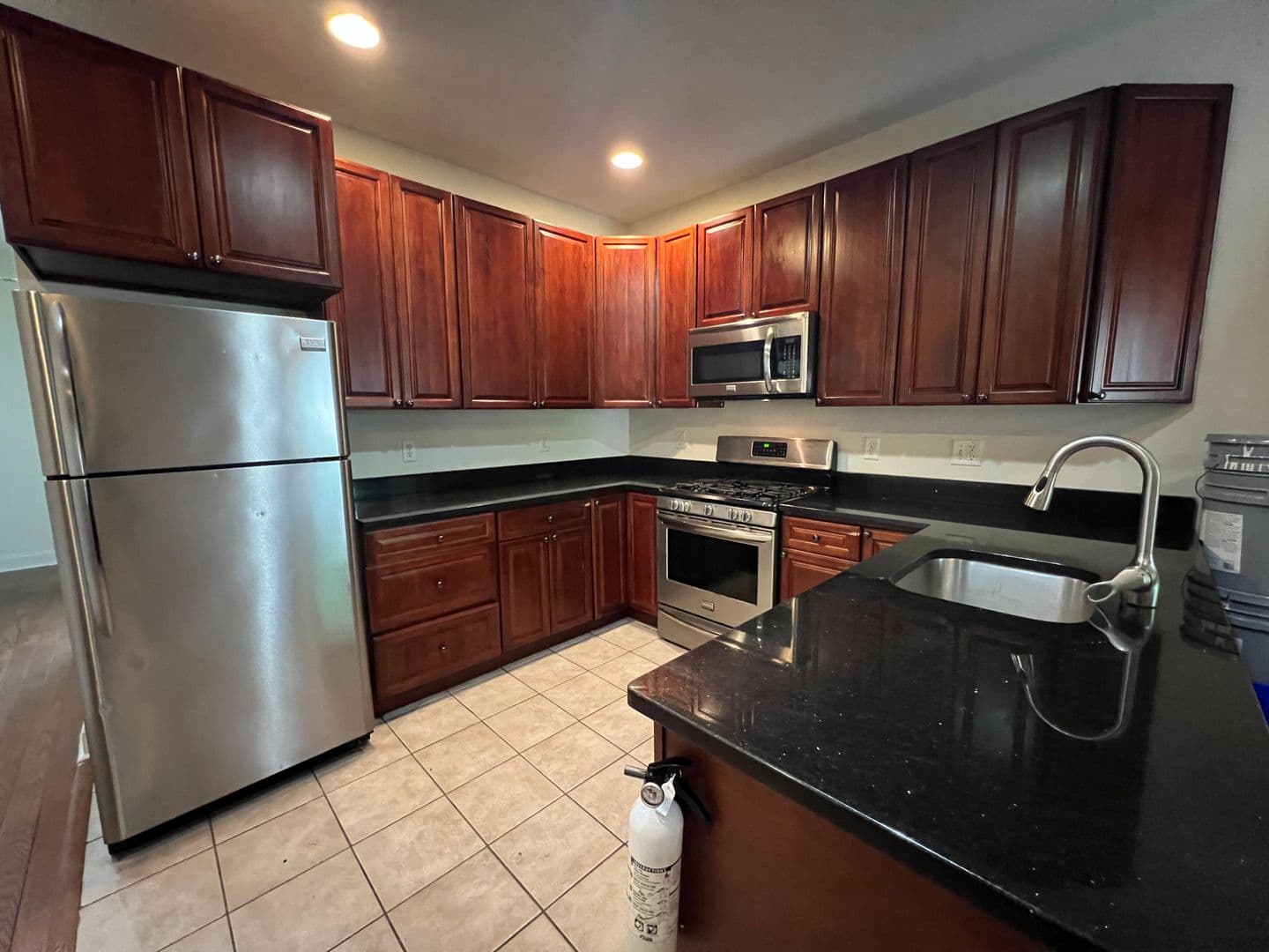 Philadelphia Apartment: 1924 North 17th Street