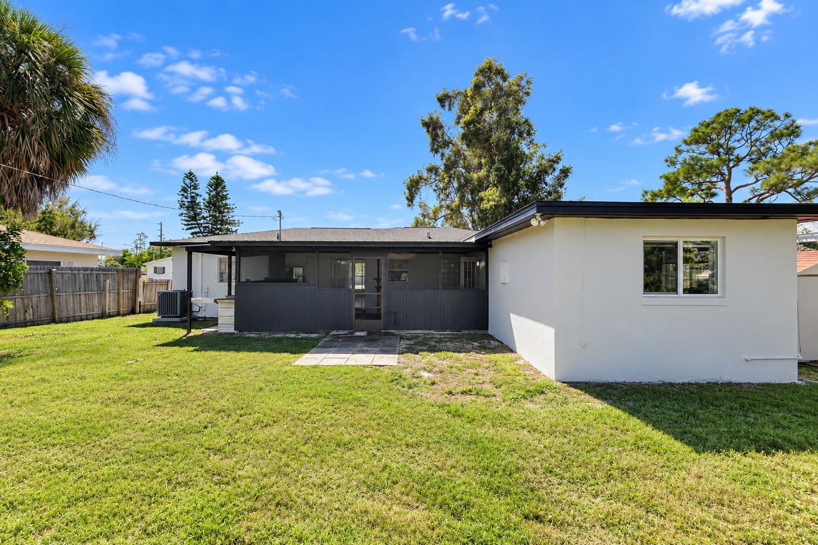 St Petersburg House: 2845 64th Terrace S