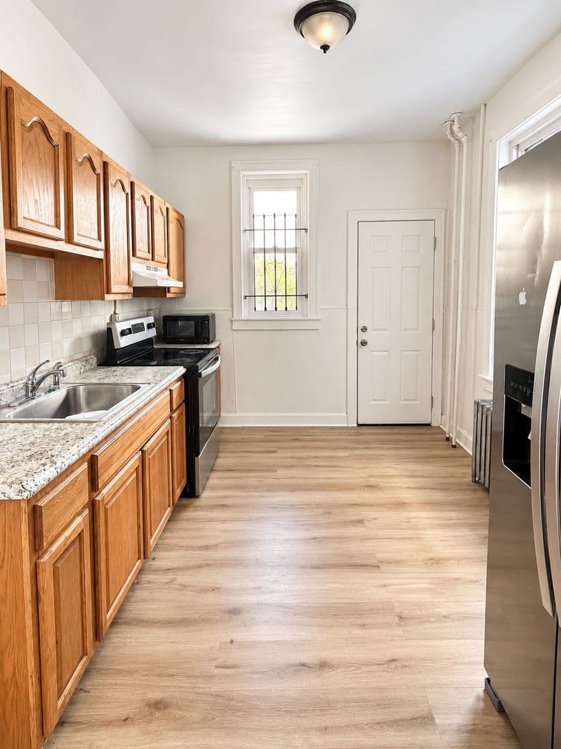 Philadelphia House: 3218 Potter St