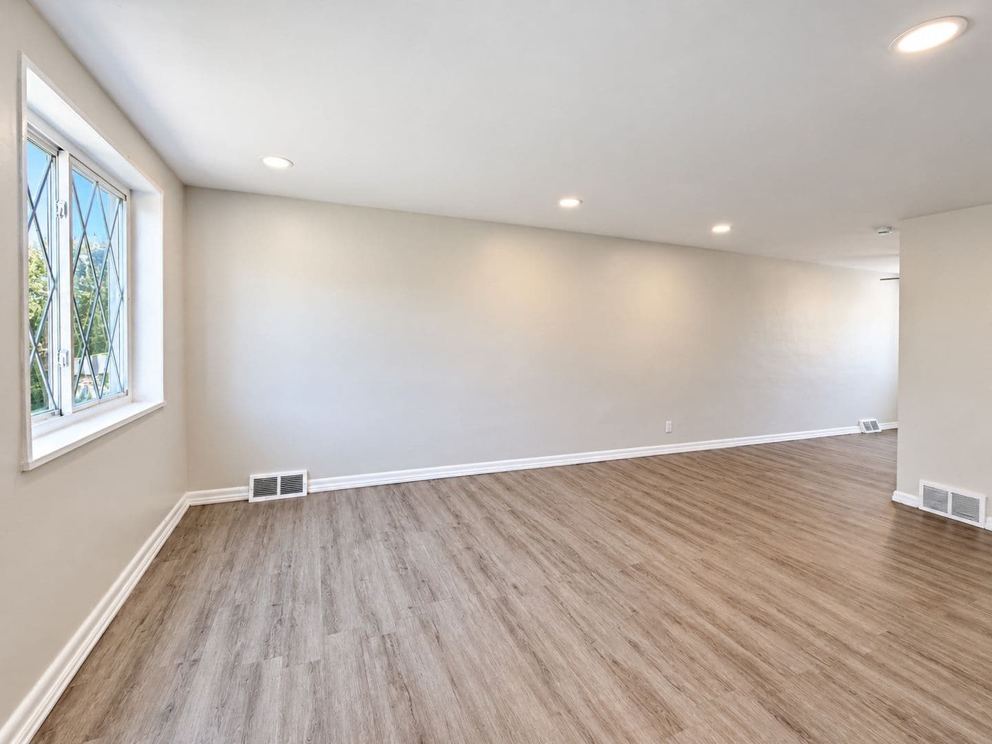 Folcroft House: 730 Taylor Dr
