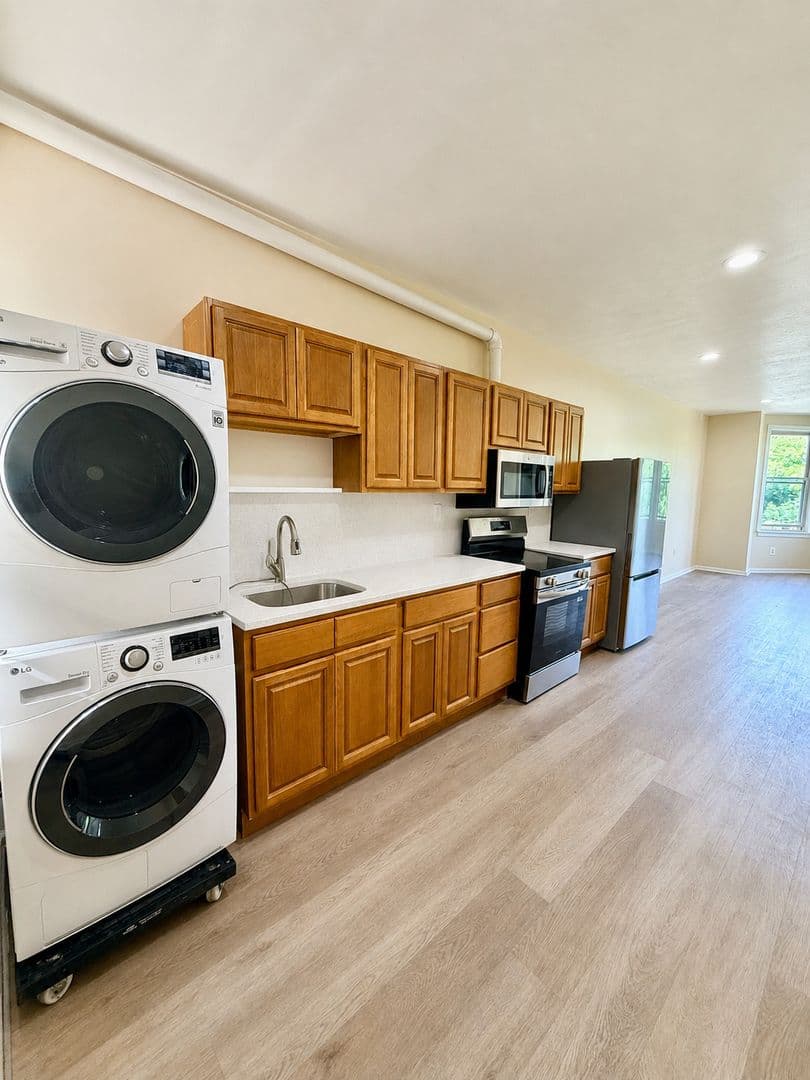 Philadelphia Apartment: 2213 N 33rd St