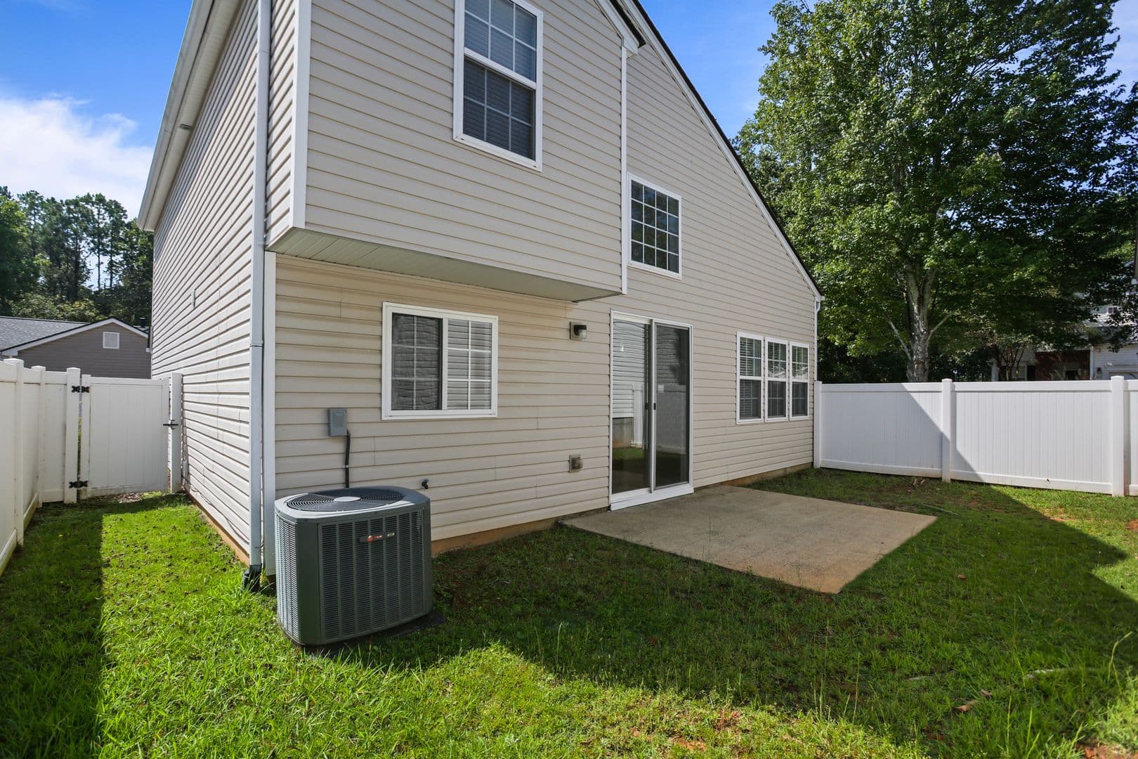 Woodstock House: 308 West Oaks Trail