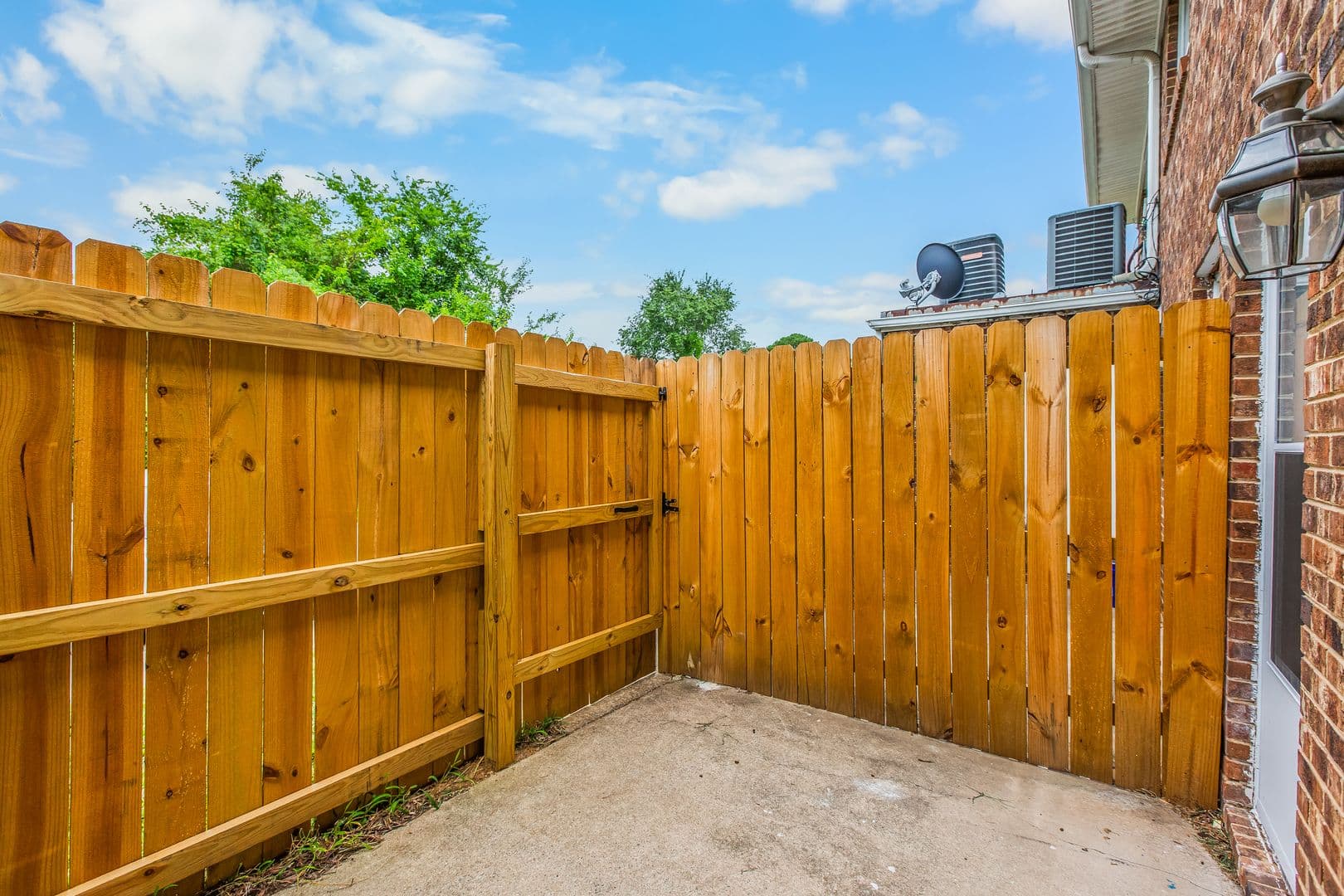 Greensboro Townhome: 1303 West Meadowview Road