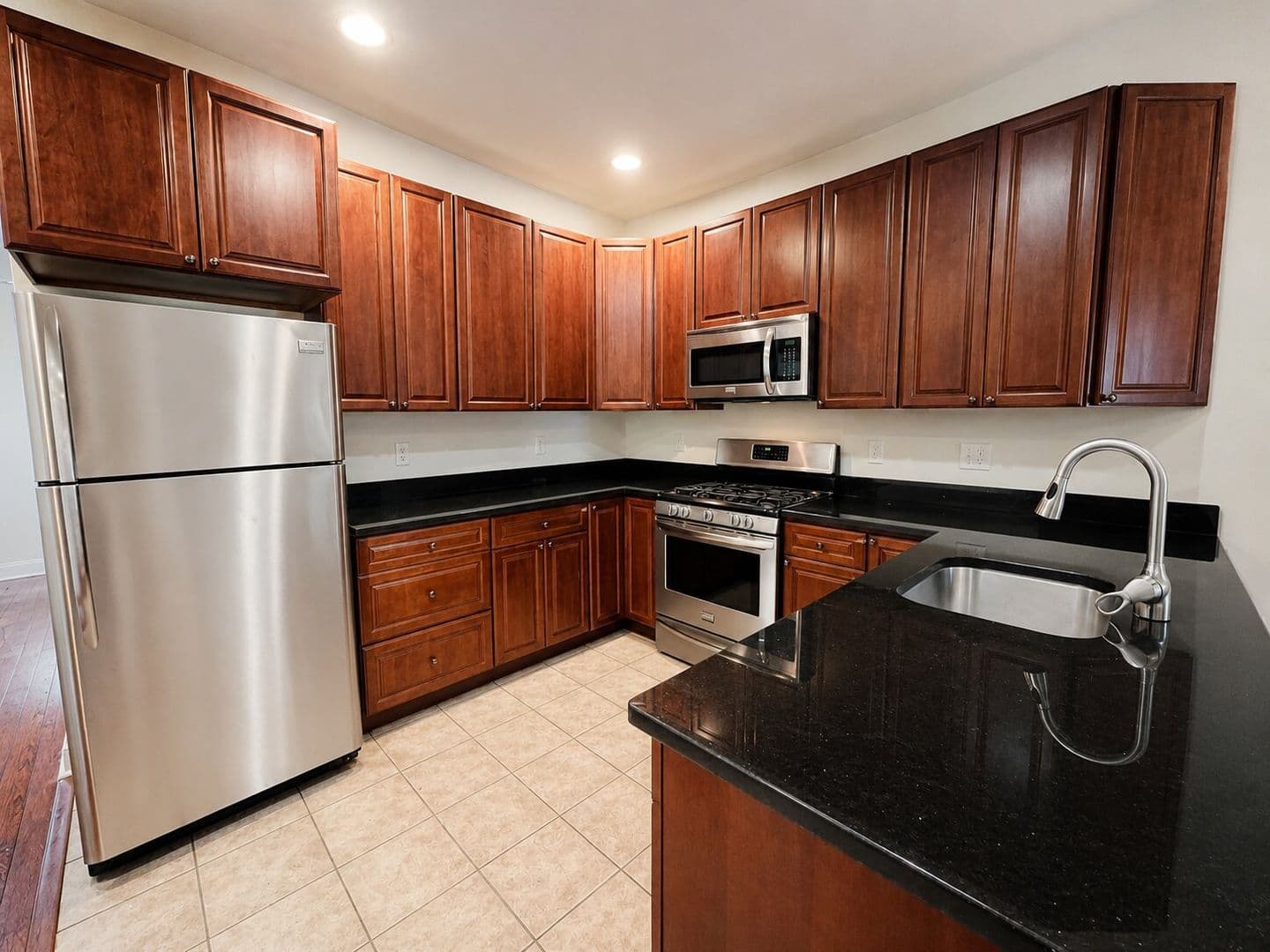 Philadelphia Apartment: 1922 N 17th St