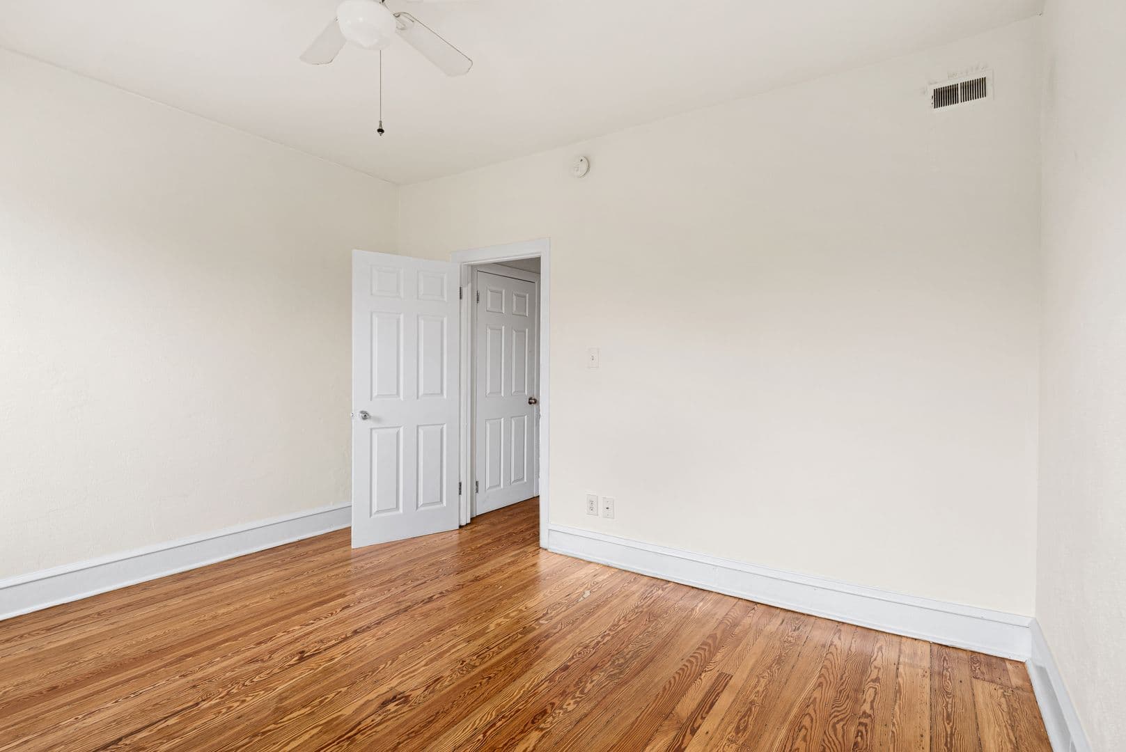 Philadelphia House: 3044 Almond St