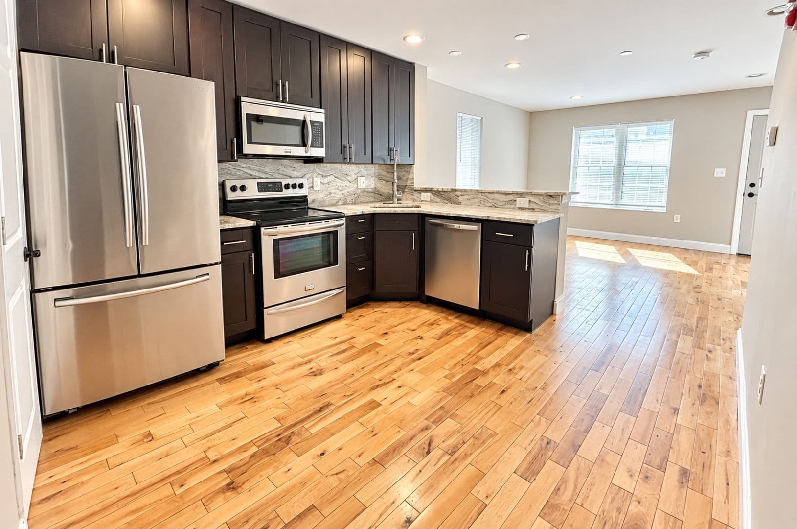 Philadelphia Apartment: 426 n 40th St