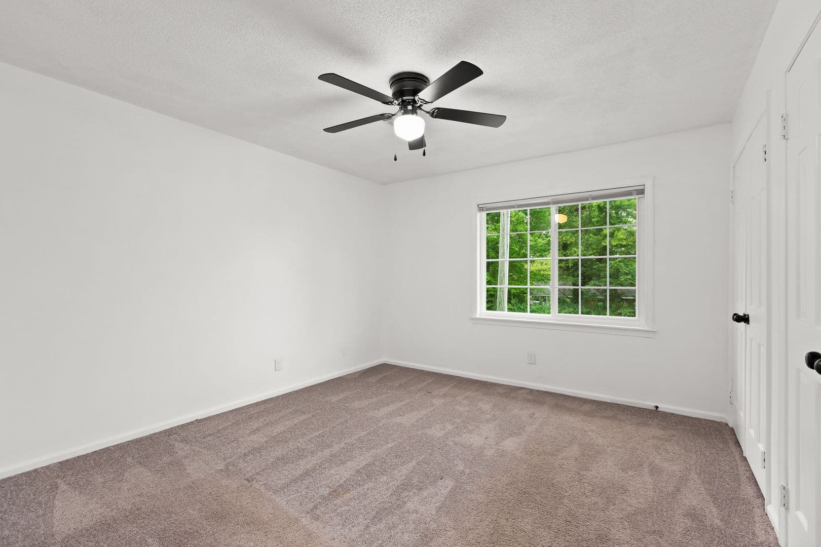 Greensboro Townhome: 1303 West Meadowview Road