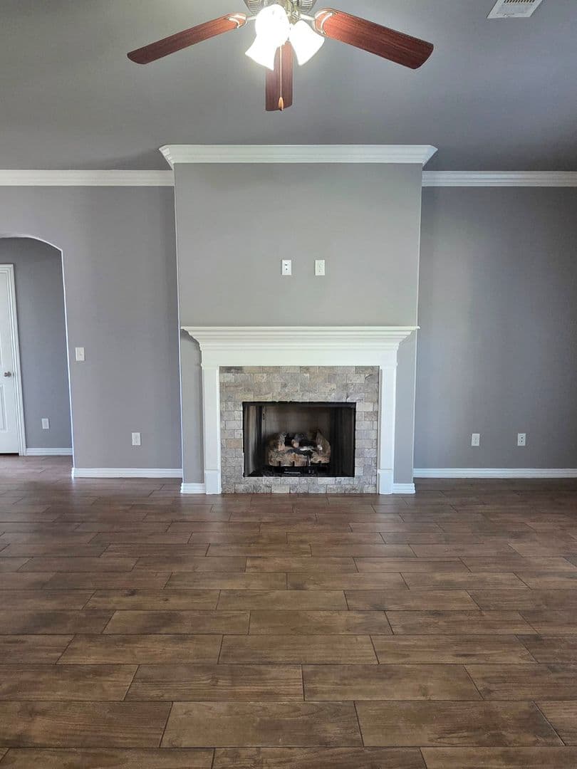 Rogers House: 2203 West Margaret Street