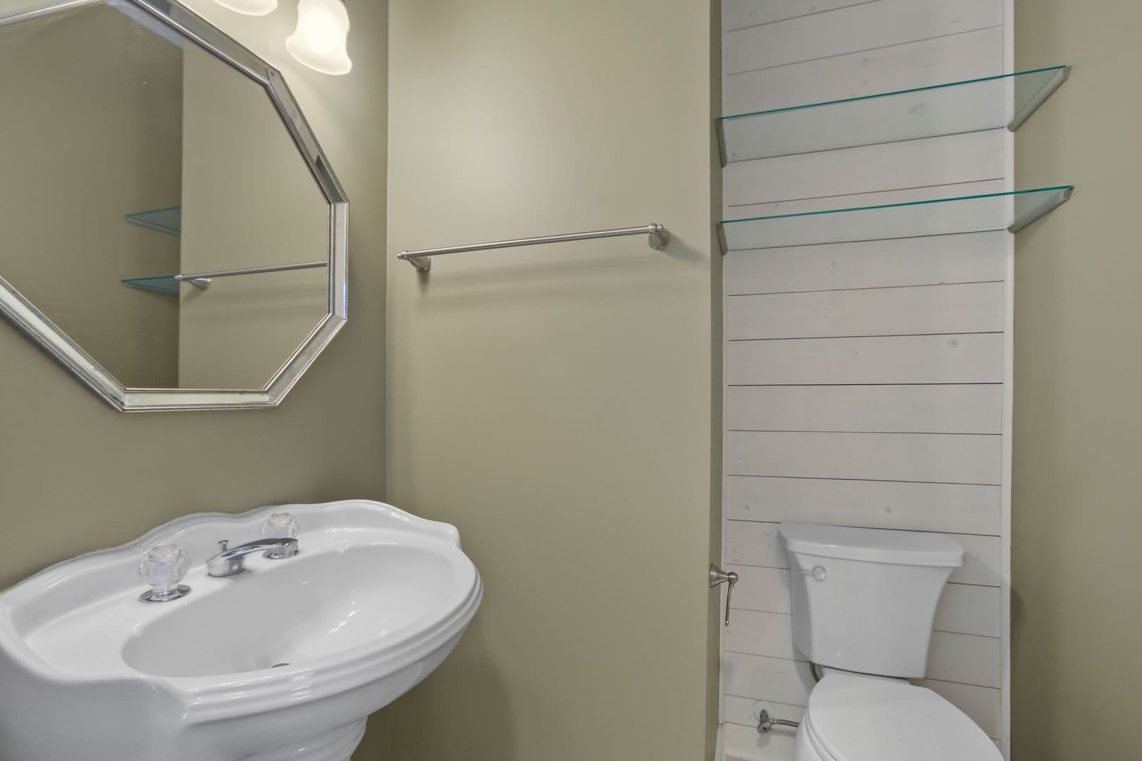 Roswell Townhome: 1243 Harris Commons Place