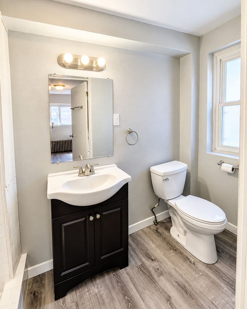 East Pittsburgh Apartment: 219 North Avenue