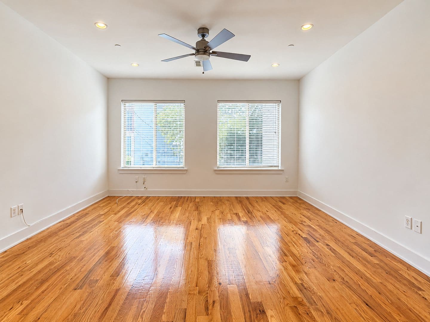 Philadelphia Apartment: 1422 Germantown Ave