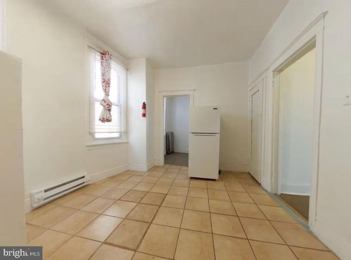 Philadelphia Apartment: 5135 Irving St