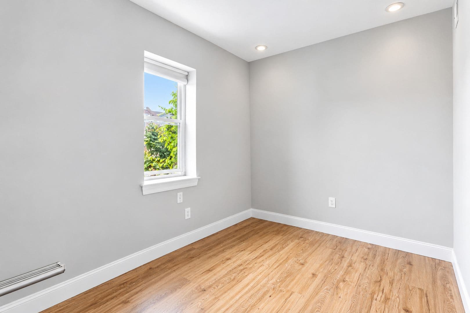Philadelphia Apartment: 2932 West Oxford Street