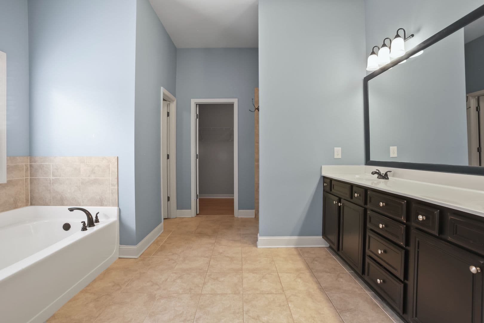 Marietta House: 2875 Dowell Farm Trace SW
